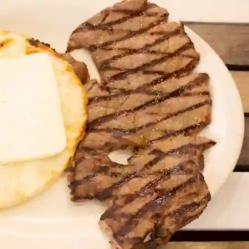 Carne y Arepa