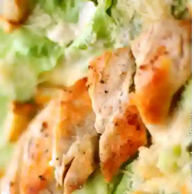 Cesar con Pollo
