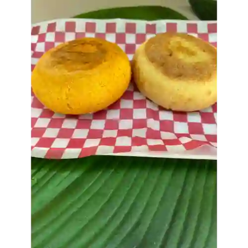 1 Arepa Tradicional y 1 Arepa Especial