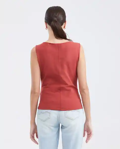 Camiseta Almond Neck Tank Top Rojo Granate Oscuro T. M Chevignon