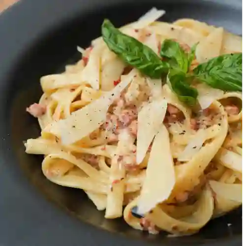 Fetuccine Carbonara