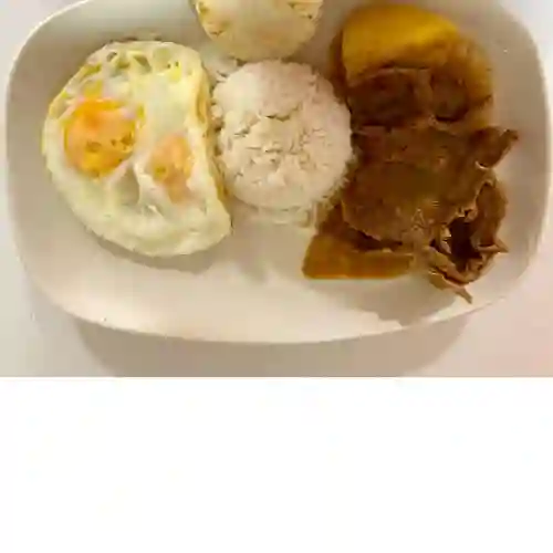 Combo Bistec a Caballo con Bebida