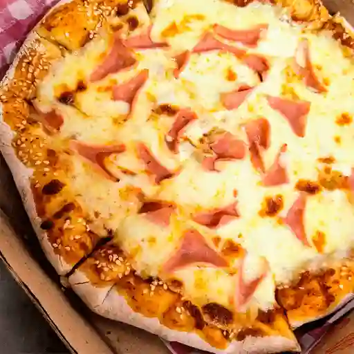 Pizza Jamón y Queso