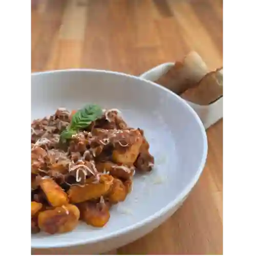 Gnocchi a la Bolognesa.