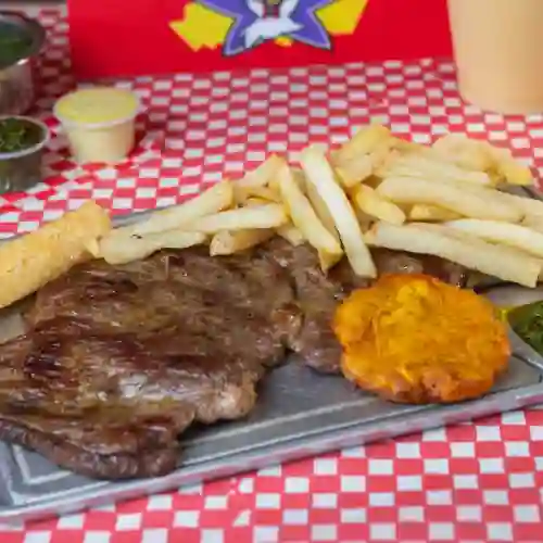 Bandeja con Carne Asada