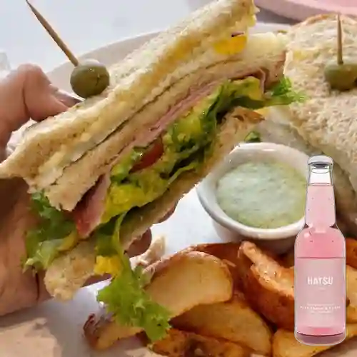 Combo Club Sándwich + Hatsu Frambuesa Rosas 300 ml