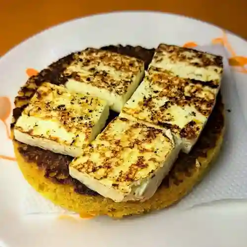 Arepa chocolo queso campesino