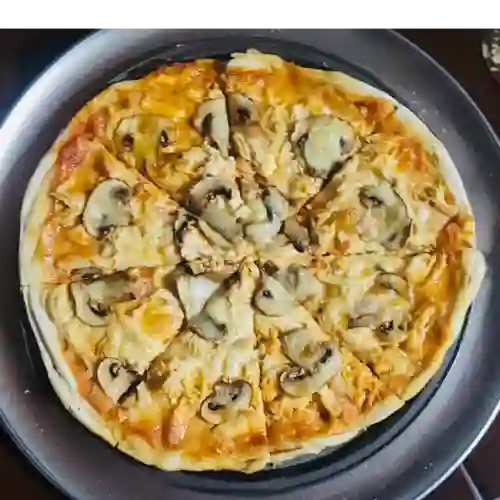 Pizza Pequeña Pollo y Champiñones