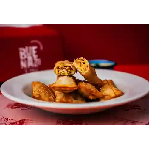 Tequeños de Pollo a la Brasa