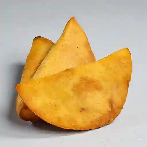 Maxi Empanada de Carne y Queso