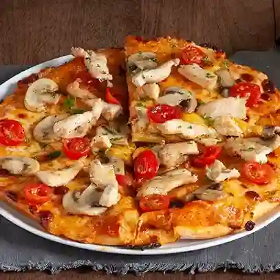 Pizza 6 Porciones con Pollo y Champiñón