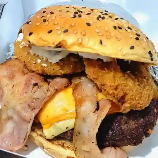 Burger onion bacon al carbon