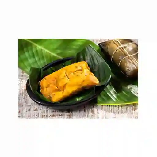 Combo Tamal Mixto (Pollo y Tocino)