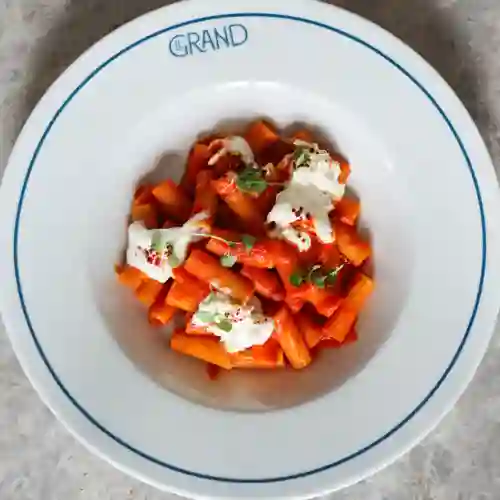 Rigatoni Al Vodka con Straciatella