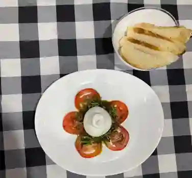 Entrada Burrata
