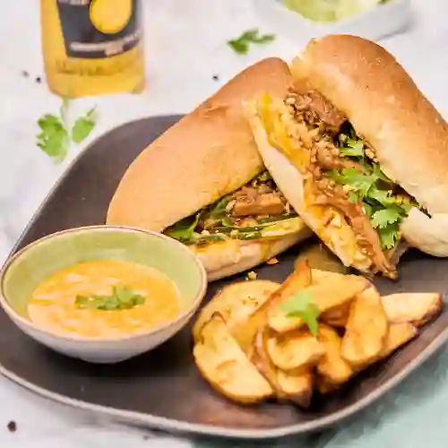 Banh Mi Pollo Sándwich Vietnamita