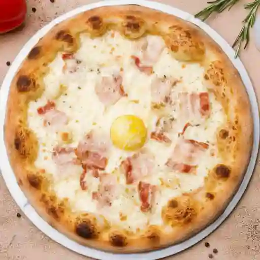 Pizza carbonara