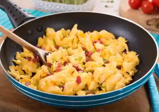 Revueltos con Salchicha O Jamón