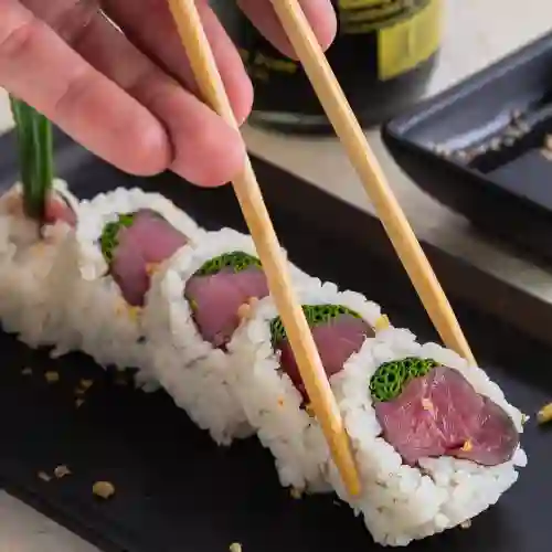 Maguro Roll