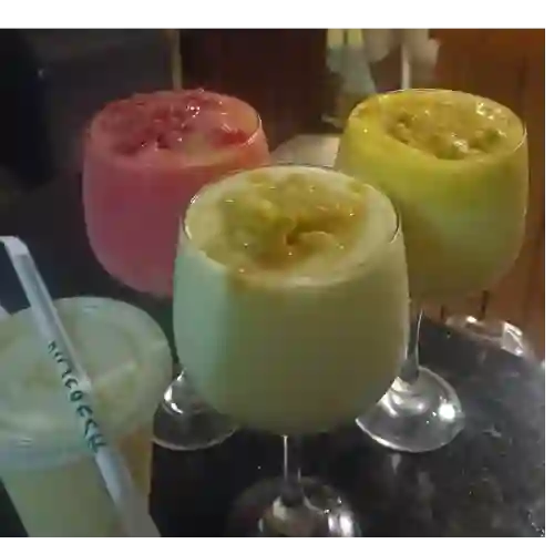 Granizados de Frutas Naturales en Leche