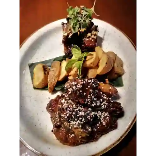 Mixto Alitas y Costillas