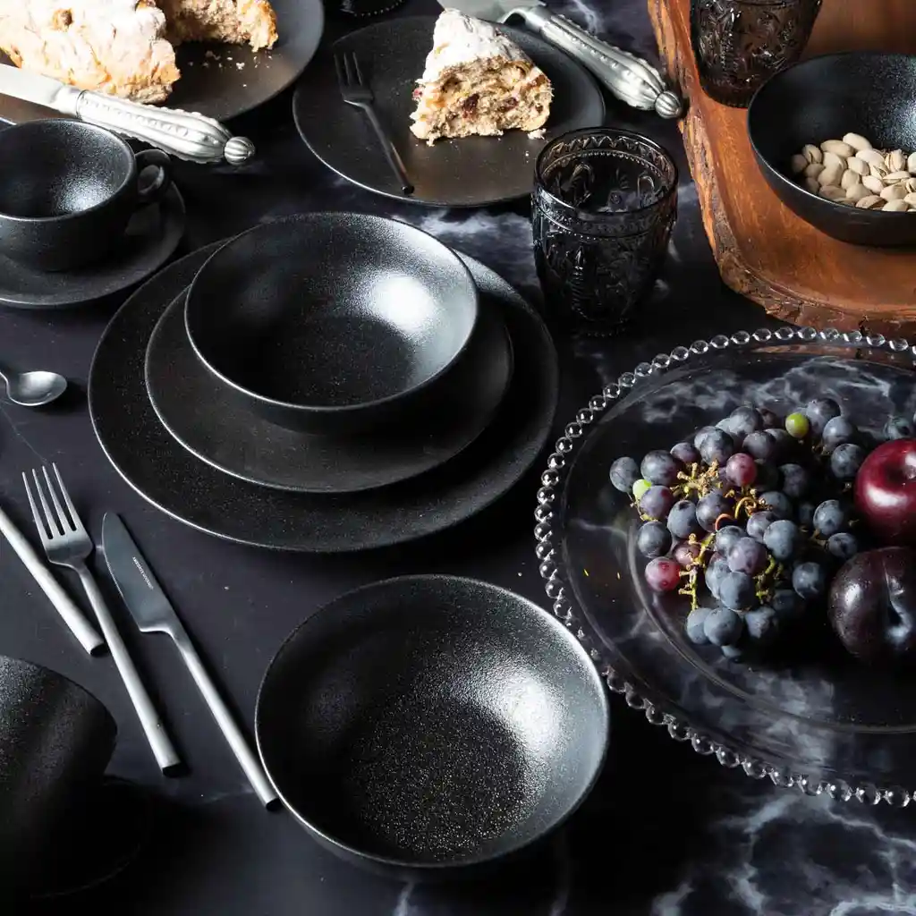 Ambiente Gourmet Set Plato Mediano Negro Mate