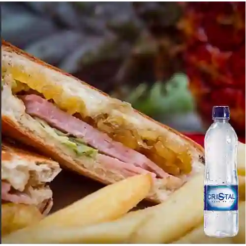 Combo Sándwich Juana Guaguayano +Cristal S/gas 500ml