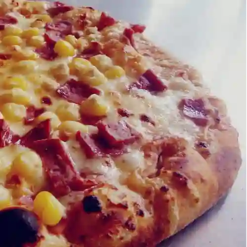 Pizza de Pollo y Maíz