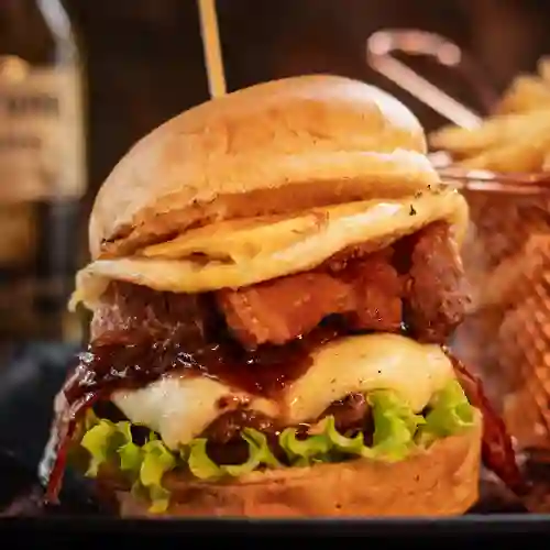 Hamburguesa Criolla con Papas