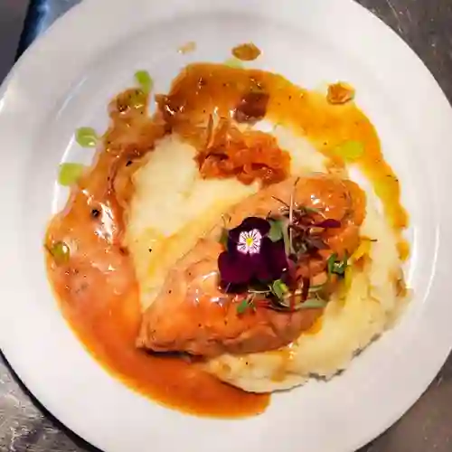 Pollo en Salsa de Uchúva