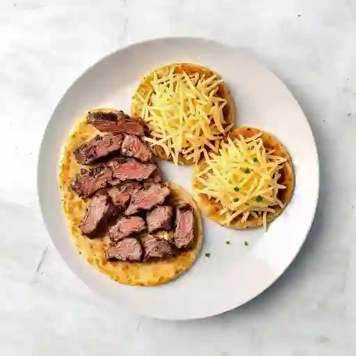 Combo De Filete De Carne Asada Y Arepa Ocanera