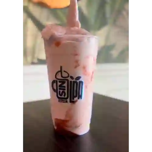 Batido mediano de frutos rosados