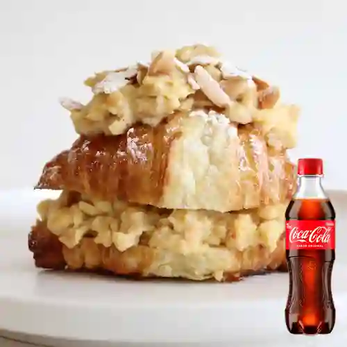 Combo Croissant de Almendras +Cocacola Orig 400ml
