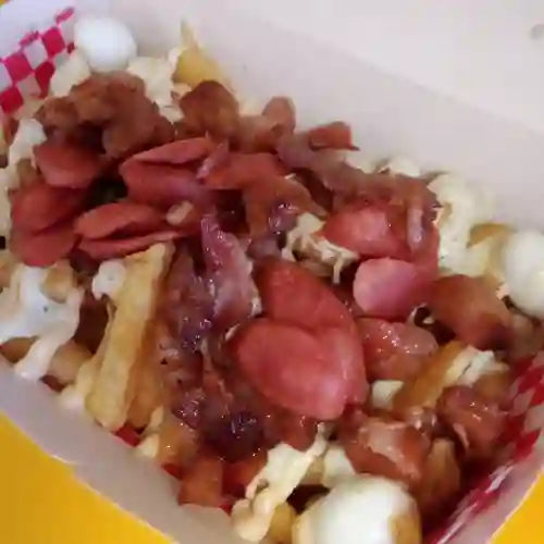 Salchipapa