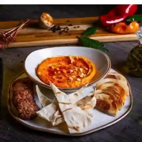 Hummus Falafel