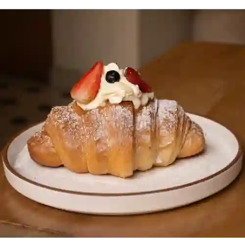 Croissant Berry Cheesecake