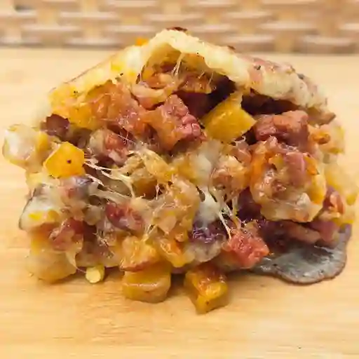 Arepa con Chicharron