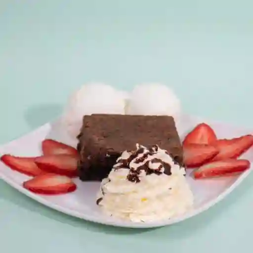Brownie con helado