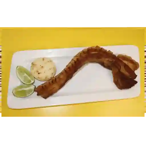 Chicharrón con arepitas