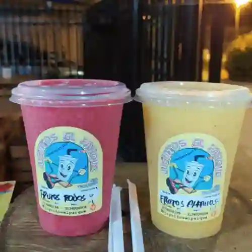 Jugos Naturales Combinados 16 Onz