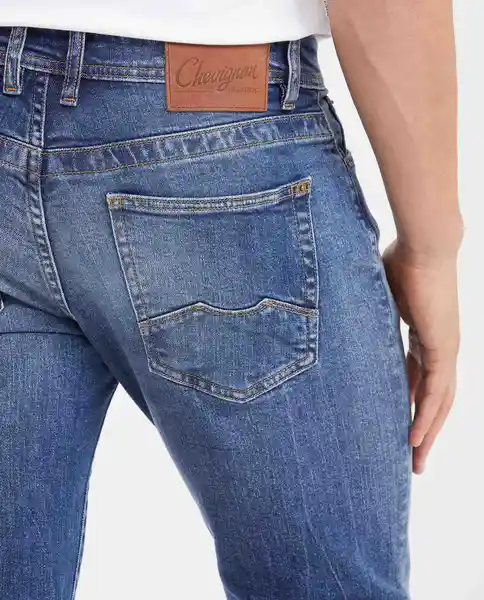 Jean Slim Fit- Famous Azul Francés Medio Talla 30/32 Chevignon