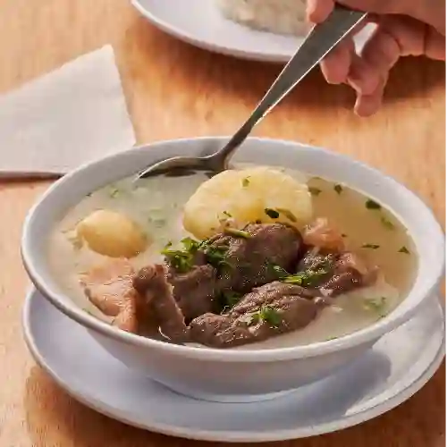 Sopa de Carne Salada