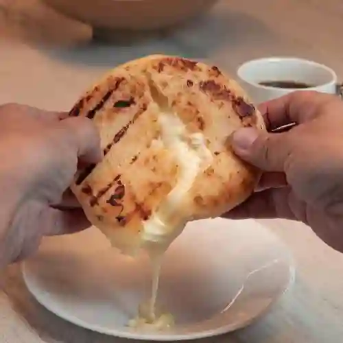 Arepa Quesuda