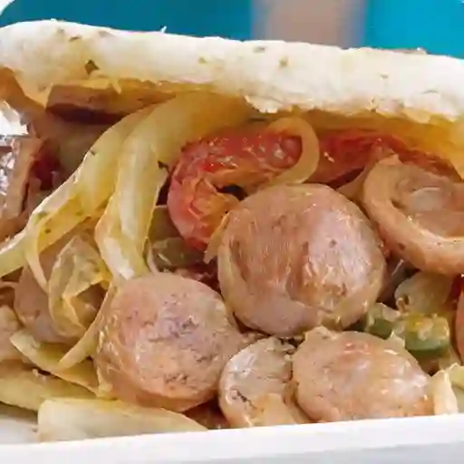 Arepa de Chorizo y Vegetales Al Wok