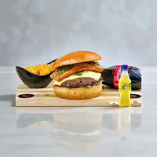 Combo Hamburguesa Argentina + Quatro Original 250ML