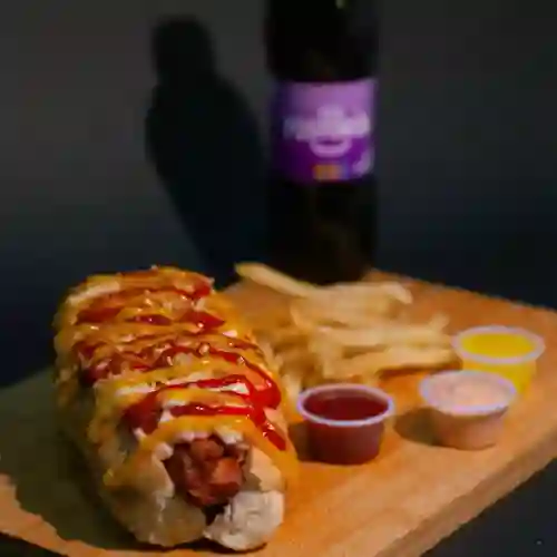 Perro con Papas y Gaseosa