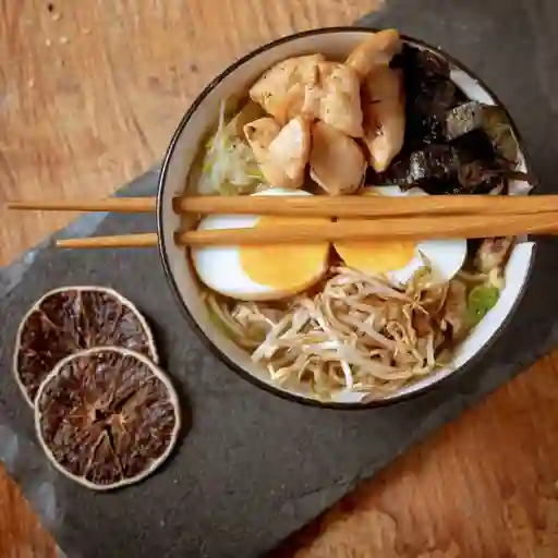Ramen de Pollo + Bebida