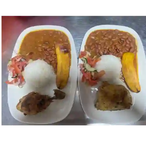 Almuerzo Del Día