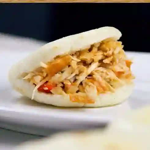 Arepa con pollo