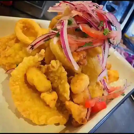 Chicharrón de Mariscos